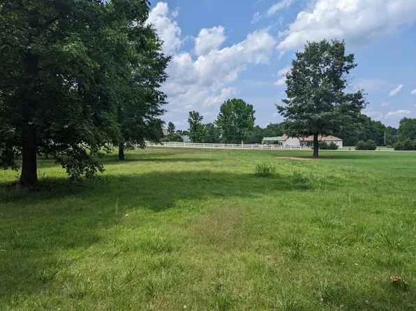 3400 Stevenson Rd, Florence, AL 35634