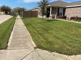 9001 Fescue Dr, Fort Worth, TX 76179