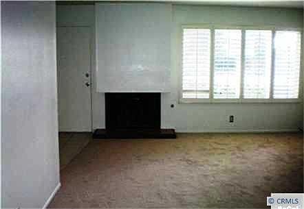 4th image of 101 W Riverdale Ave Unit 11