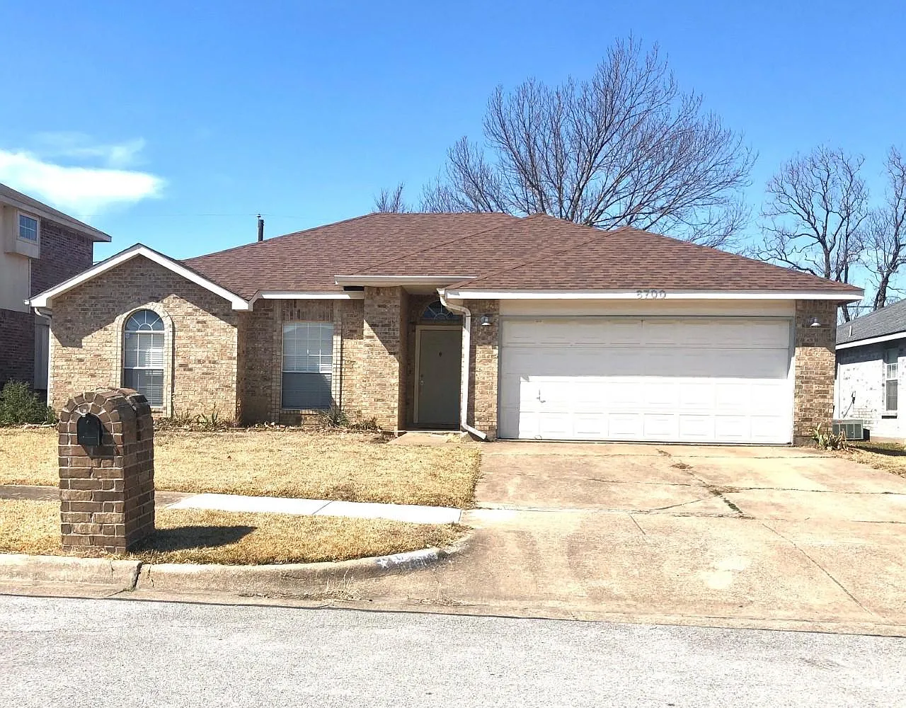 6700 Pecanwood Dr — Photo 1