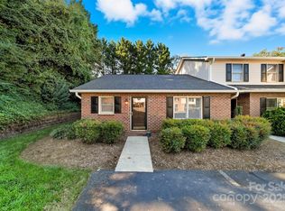 717 21st Ave NE, Hickory, NC 28601