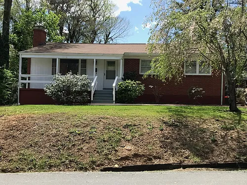 410 Moseley Dr Photo 1