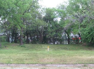 2906 Gipson St, Fort Worth, TX 76111