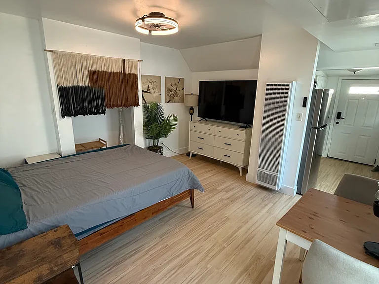 2247 Brant St #4 — Photo 21