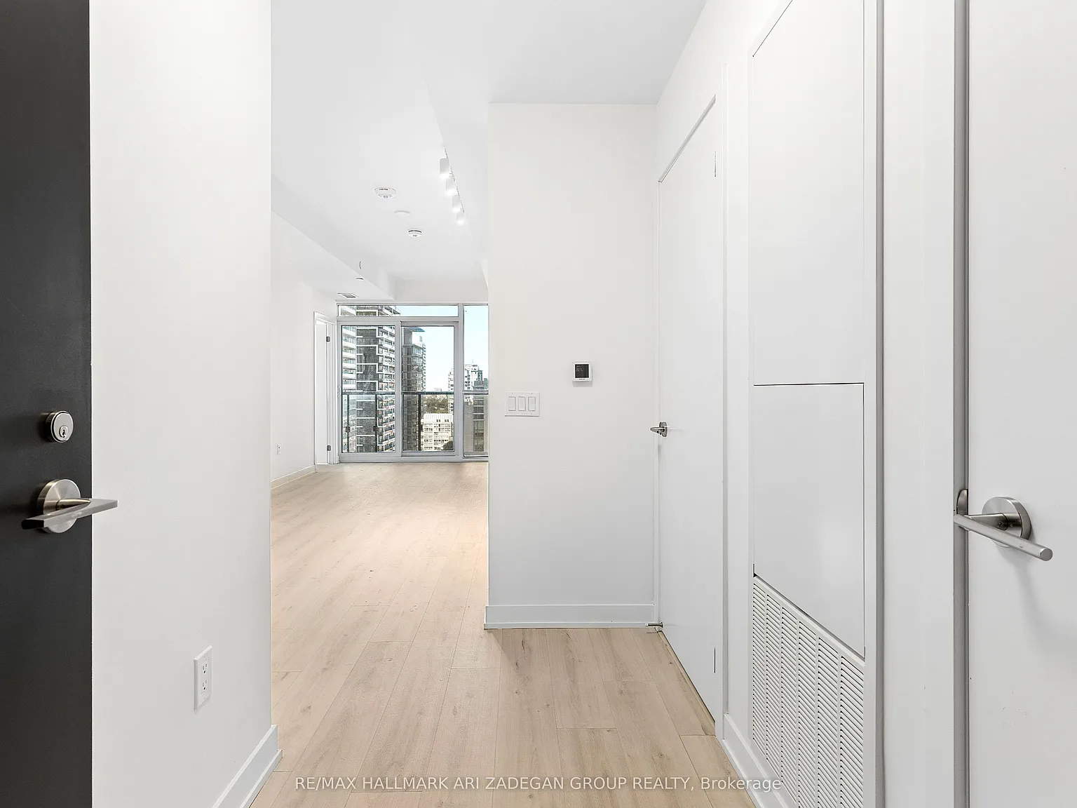 Untitled condos — Photo 2