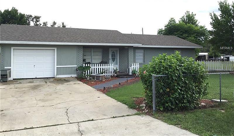 1st image of 115 Clearwater Ln