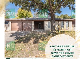 1725 Continental Dr, Blue Mound, TX 76131