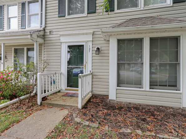 127 Sterling Ct, Yorktown, VA 23693