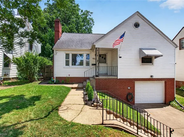 932 Ridge Rd NW, Canton, OH 44703