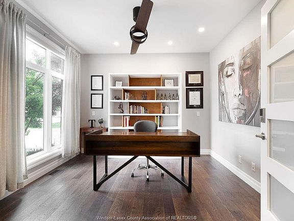 5th image of 226 Rafih Cres