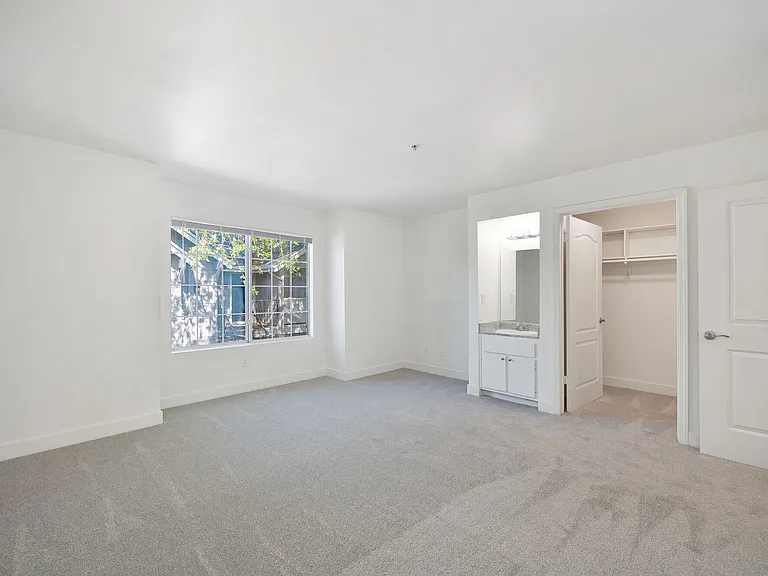Kent Place — Photo 15