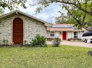 442 Oak Ridge Pl, Grand Prairie, TX 75052