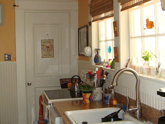 2nd image of 20 Kansas Ave