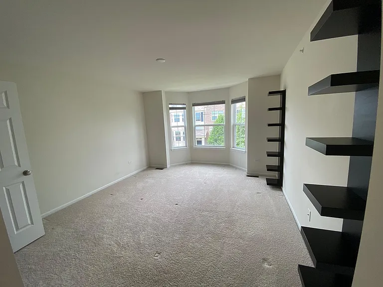 2873 Henley Ln — Photo 18