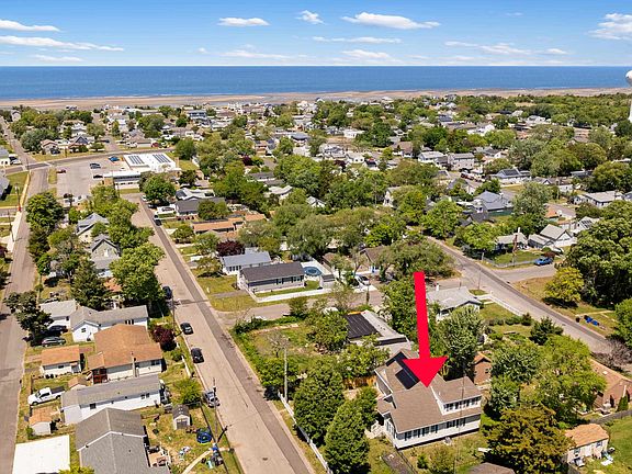 4th image of 109 Desoto Ave