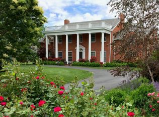 702 Ridgewood Ave, Omaha, NE 68114