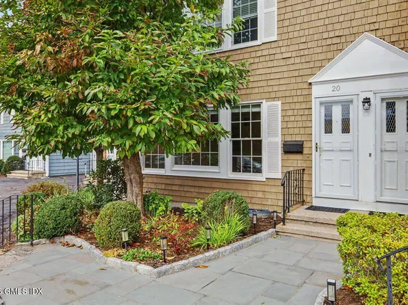 102 Valley Rd APT 20, Cos Cob, CT 06807