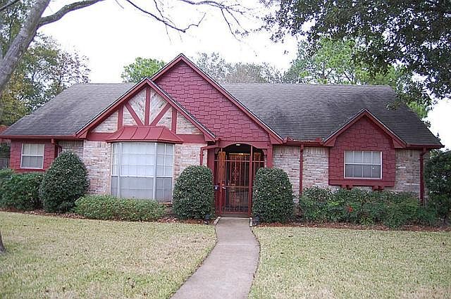 1st image of 8222 Green Lawn Dr