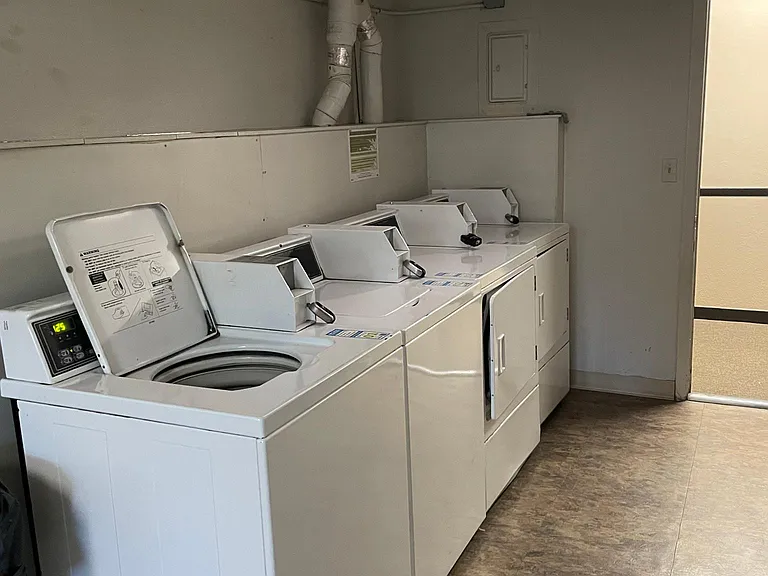 1606 Cottonwood Dr #1 — Photo 17