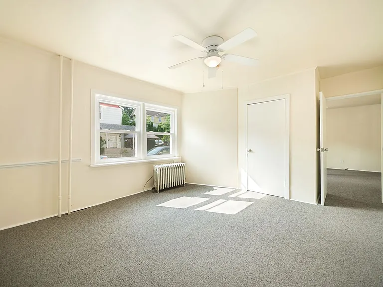 44 Center St — Photo 18