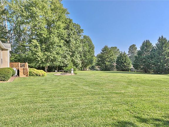 3rd image of 4924 Bent Tree Way