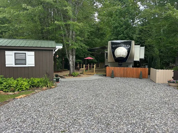 431 Vista Cir, Blairsville, GA 30512