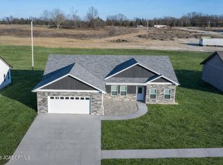775 Vine Dr, Holts Summit, MO 65043