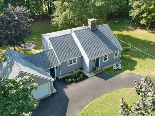 13 Governor Hill Road, Eliot, ME 03903