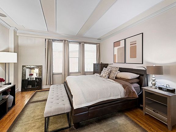 4th image of 15 W 17th St APT 8