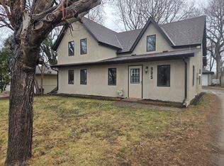 905 Pine St, Hastings, MN 55033