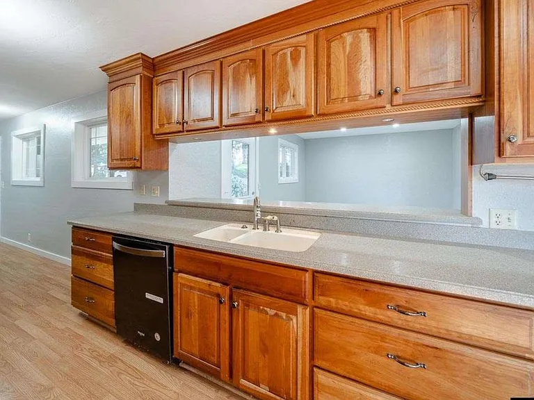 2503 Shipman Ln SE — Photo 22