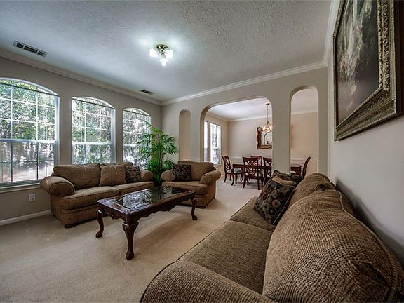 4th image of 2914 Tara Gables Ct