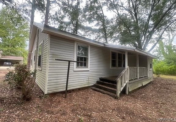 2nd image of 118 Darby Ave