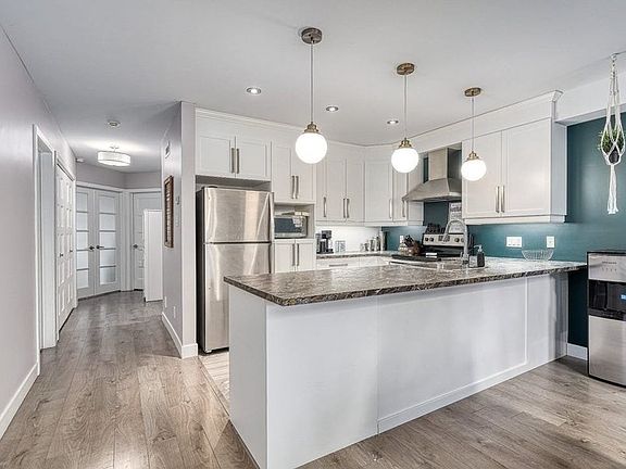 2nd image of 201 W Silver Sands Dr #U2