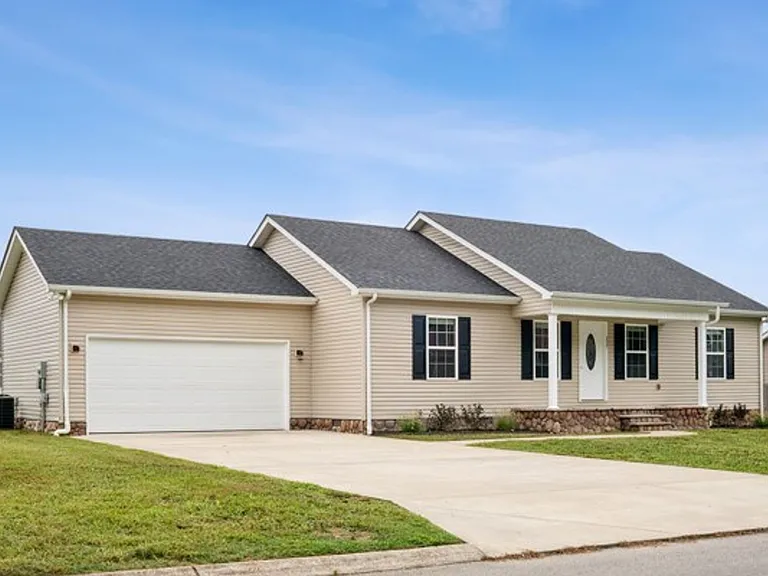 257 Williamsburg Cir — Photo 45