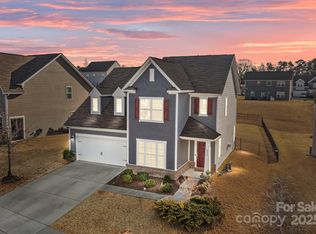 2025 Killian Creek Dr, Denver, NC 28037