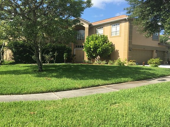 3rd image of 27136 Coral Springs Dr