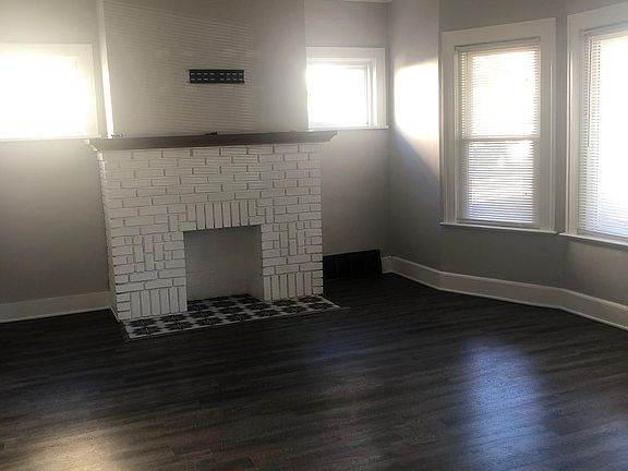 3rd image of 2064 Lewis Dr