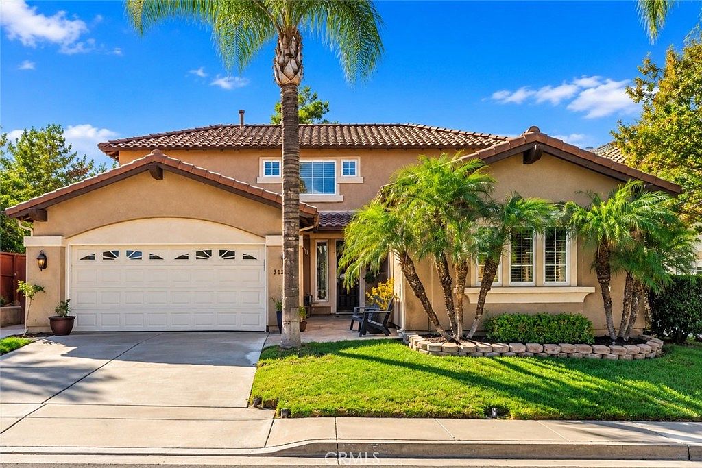 31520 Champions Cir — The Legends Golf Club