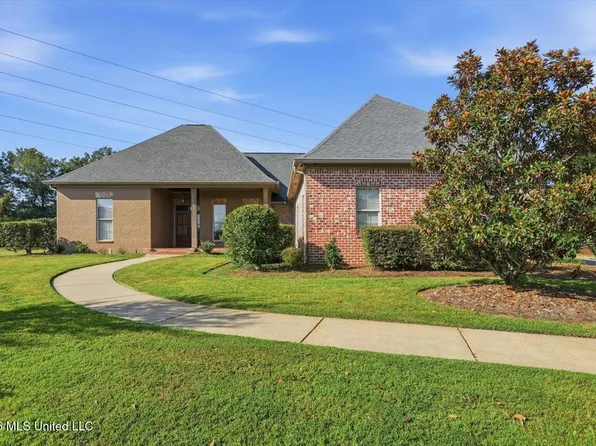 125 Bradshaw Xing, Canton, MS 39046