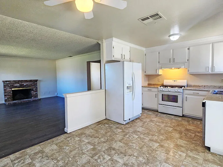 6013 Brett Dr — Photo 11