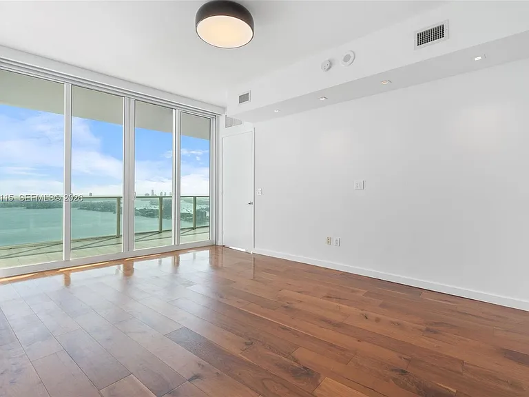 2020 N Bayshore Dr #3510 — Photo 14