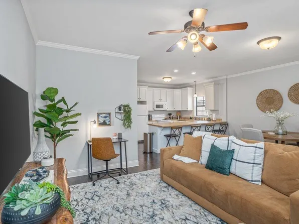 617 Gayle St #A, Lake Charles, LA 70607