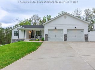 1007 Shiloh Rd, Milton, WV 25541