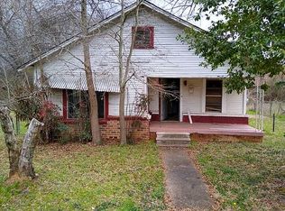 904 Cook St, Marshall, TX 75670