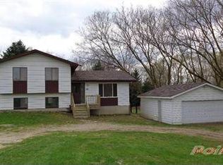9075 Milford Rd, Holly, MI 48442
