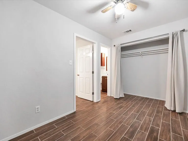 2500 Burleson Rd #609 — Photo 10