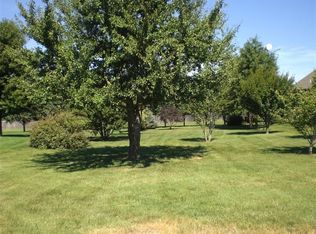 3323 E Fox Grape St, Springfield, MO 65804