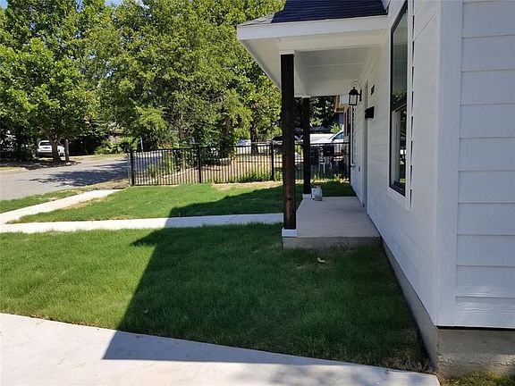 4th image of 3633 Saint Louis Ave