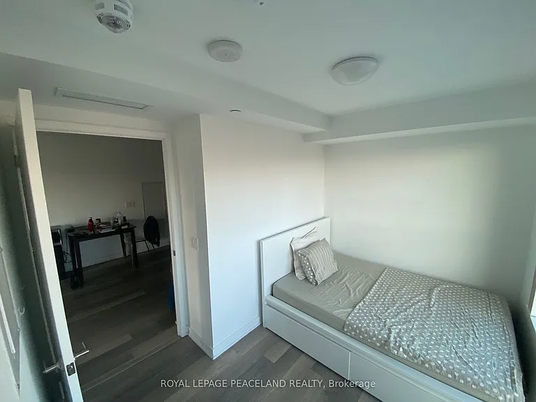 181 Huron St #803 — Photo 8